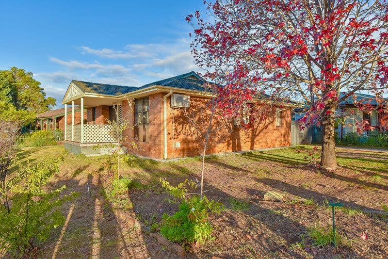 1 Hakea Place, Macquarie Fields NSW 2564, Macquarie Fields - Thumbnail 4