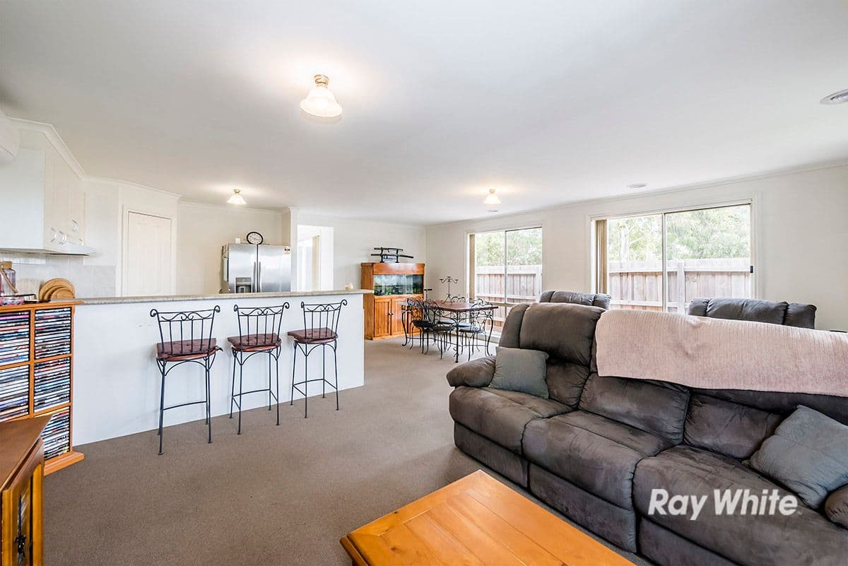 17 Cirai Crescent, Cranbourne West VIC 3977, Cranbourne West - Thumbnail 5