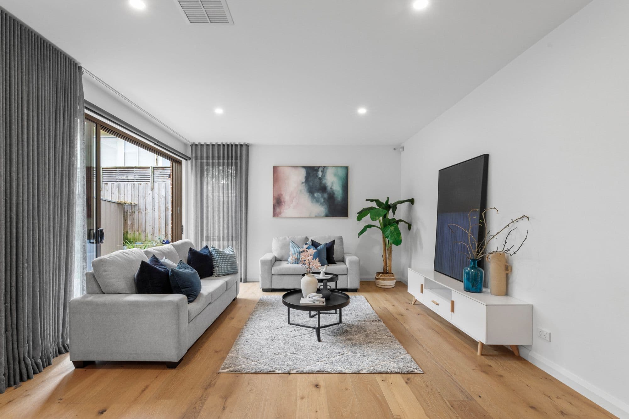 45 Sixth Avenue, Burwood VIC 3125, Burwood - Thumbnail 2