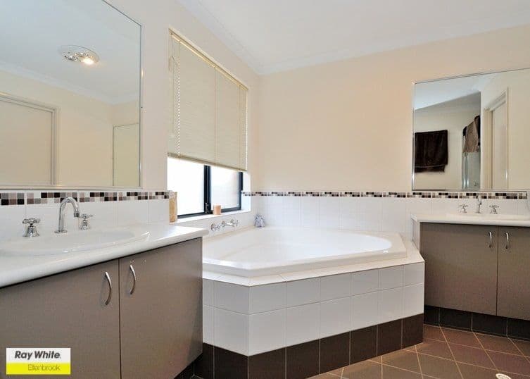 5 Manila Way, AVELEY WA 6069, Aveley - Thumbnail 5