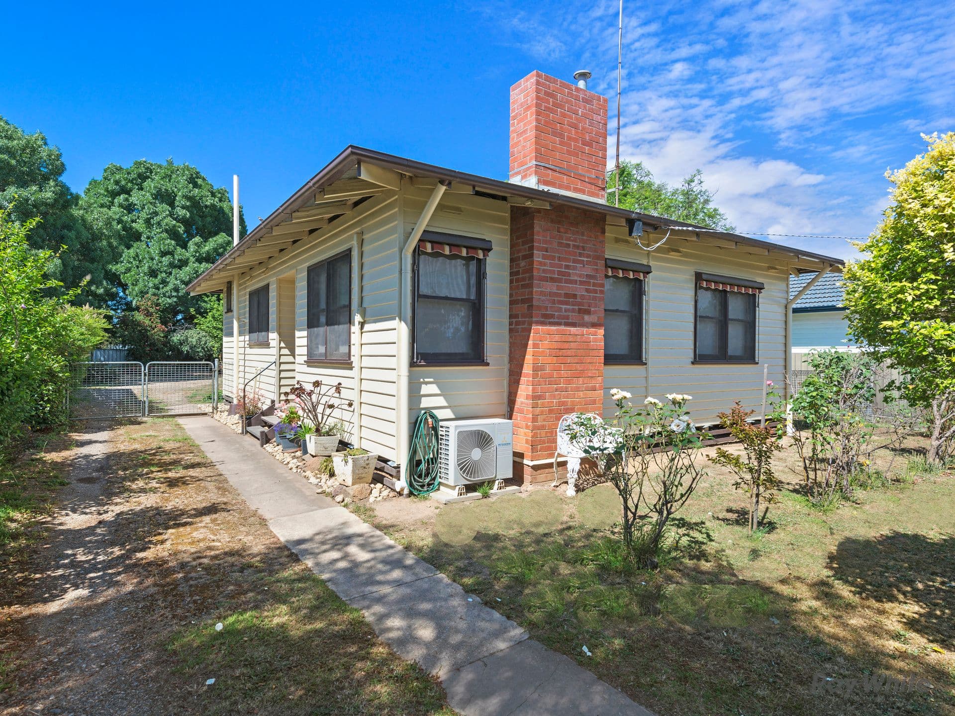54 Roe Street, Benalla VIC 3672, Benalla - Image 1