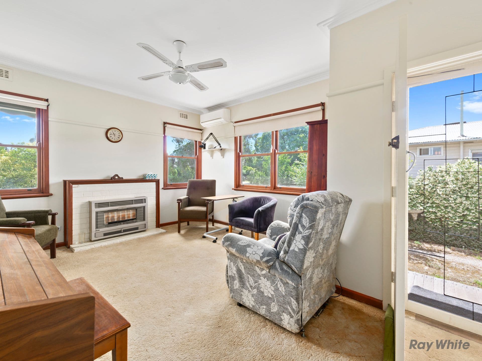 54 Roe Street, Benalla VIC 3672, Benalla - Thumbnail 2