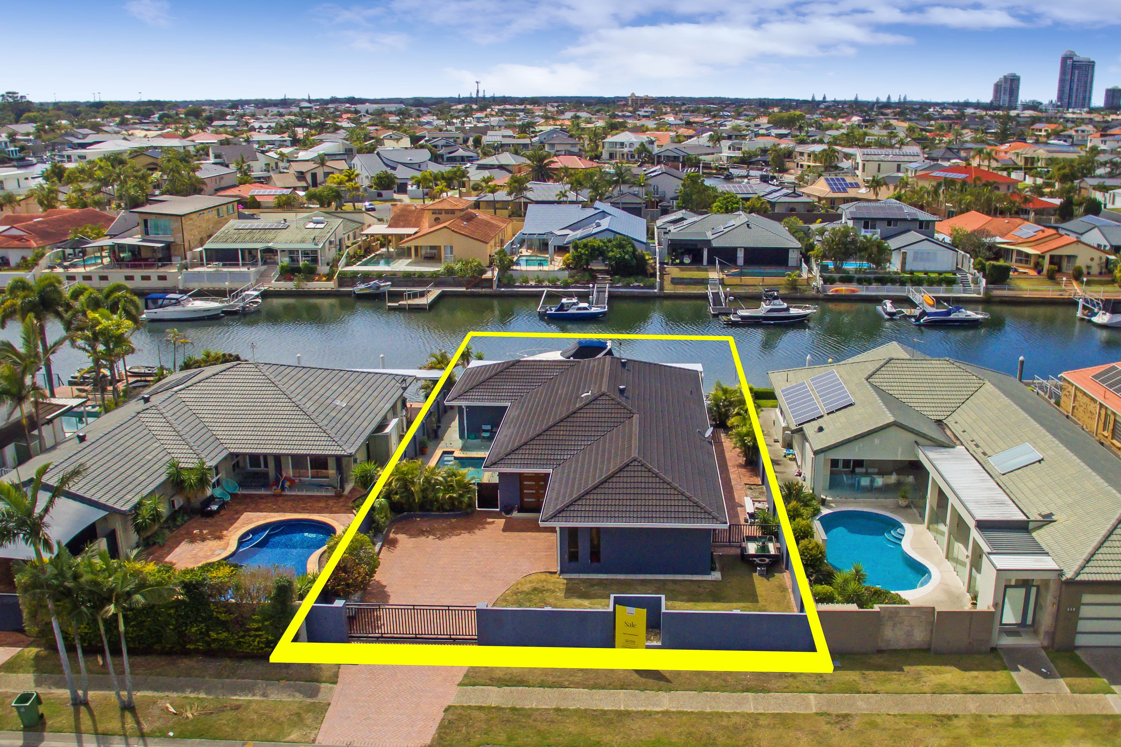 446 Oxley Drive, Runaway Bay QLD 4216, Runaway Bay - Thumbnail 2