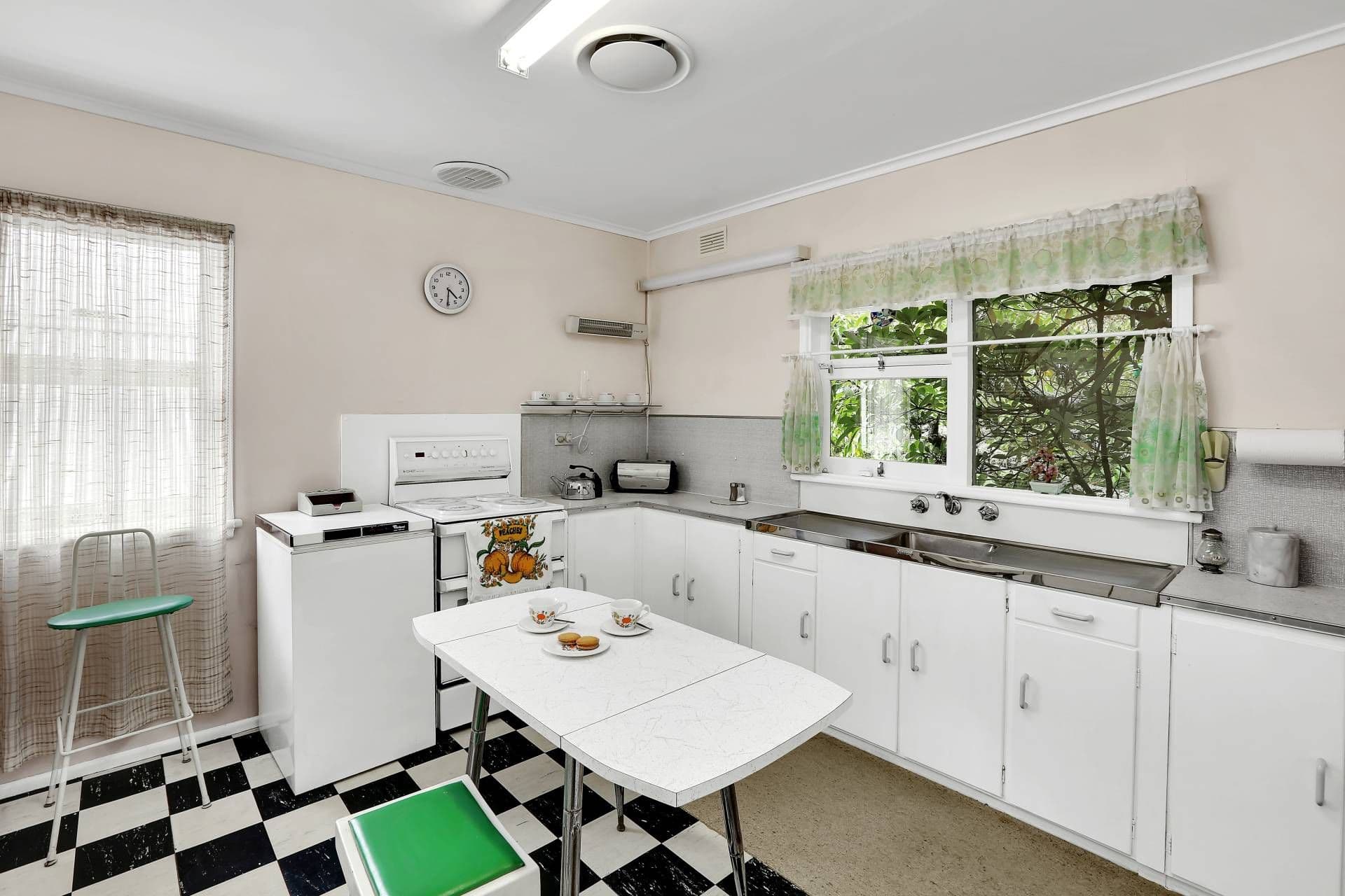 15 Delmonte Avenue, Medlow Bath NSW 2780, Medlow Bath - Thumbnail 4