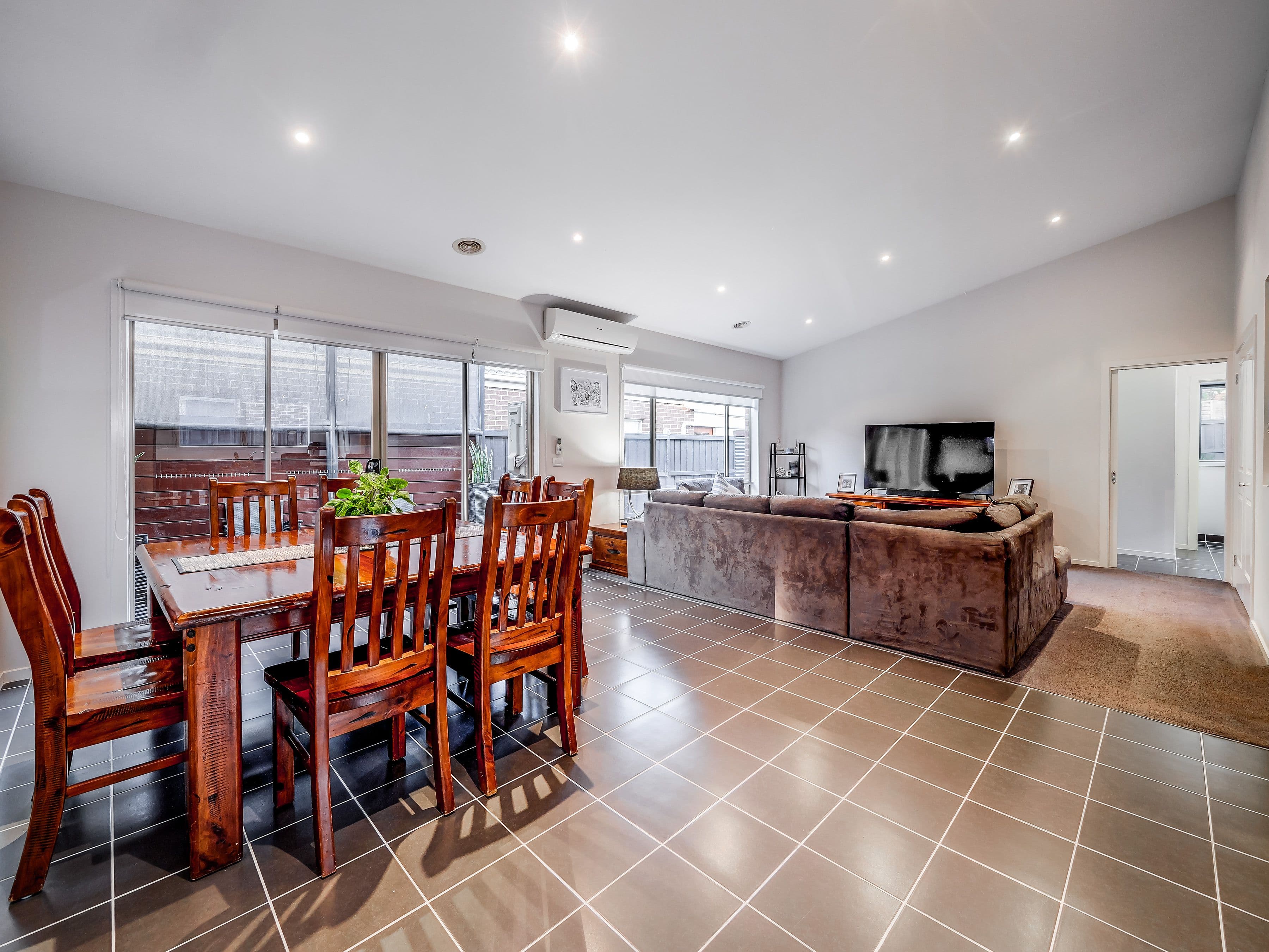 13 Merritt Avenue, Cranbourne West VIC 3977, Cranbourne West - Thumbnail 8