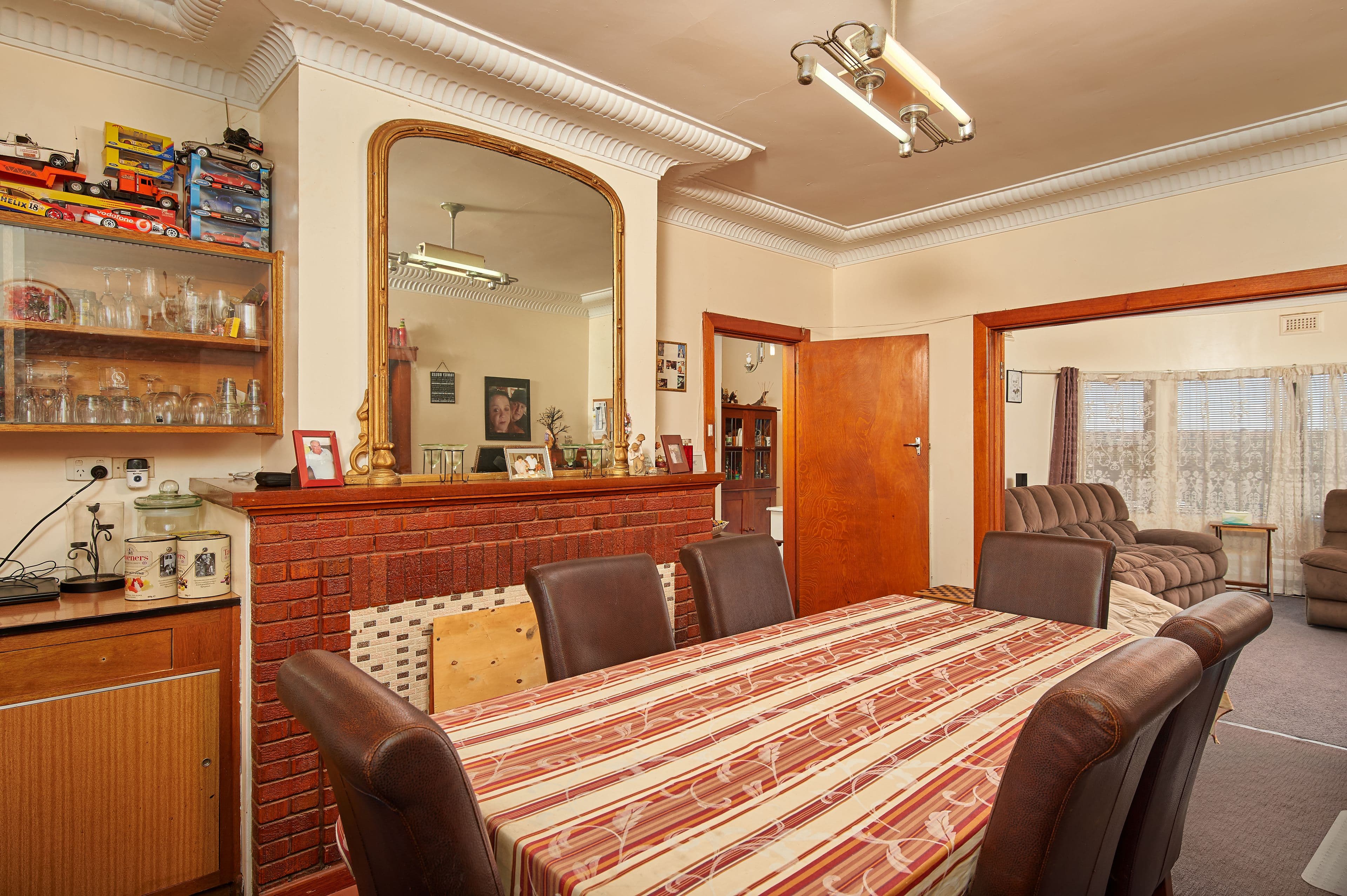 52 Commins Street, Junee - Thumbnail 3