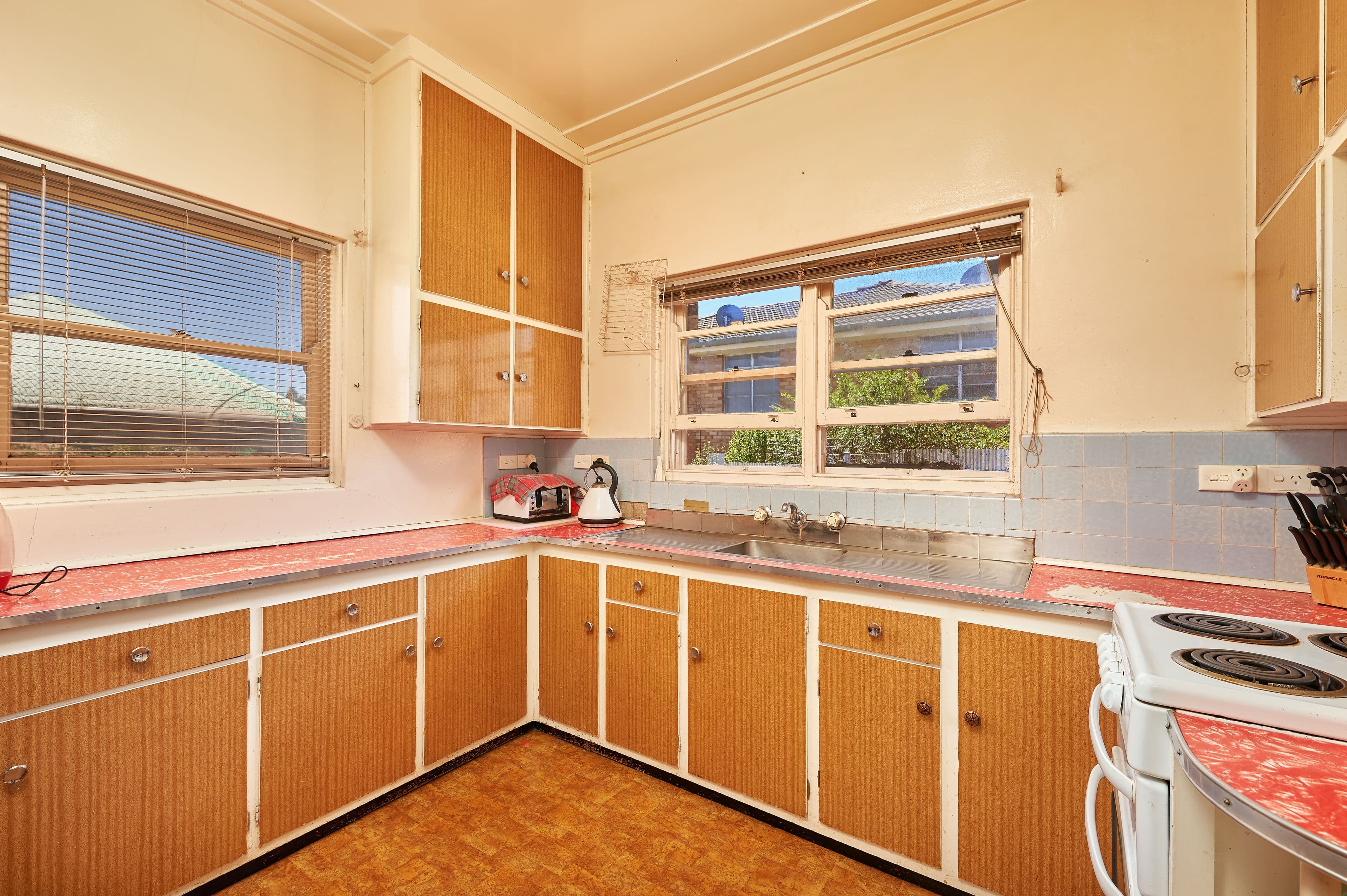 52 Commins Street, Junee - Thumbnail 4