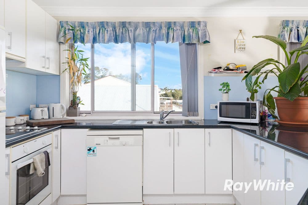 8 Lockyersleigh Avenue, Batehaven NSW 2536, Batehaven - Thumbnail 6