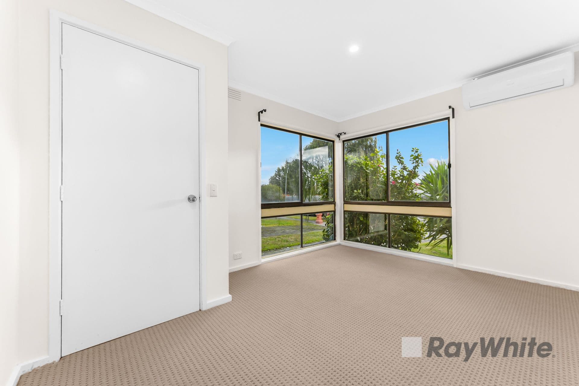 12 Muirkirk Close, Endeavour Hills VIC 3802, Endeavour Hills - Thumbnail 8