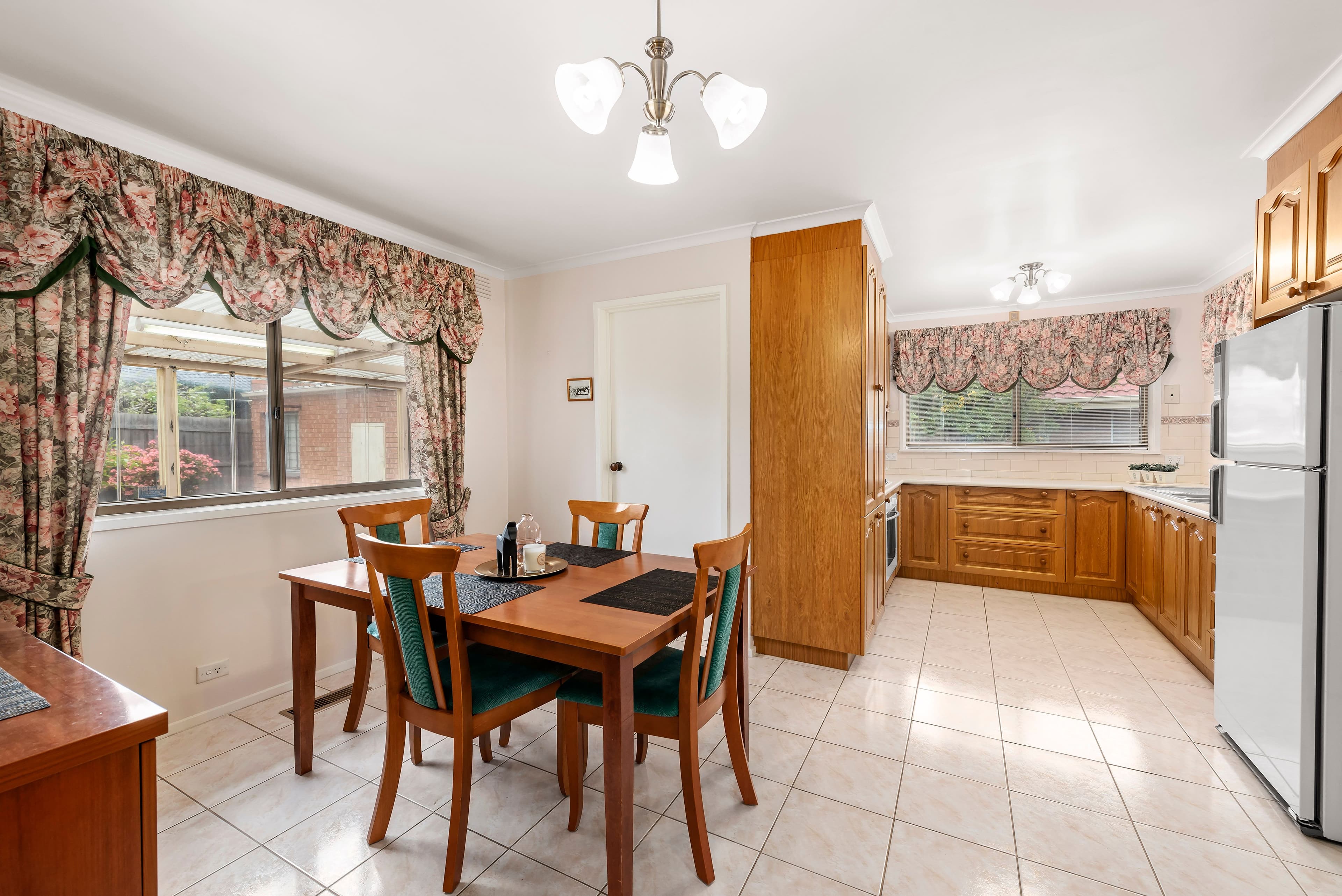 22 Strickland Avenue, Mill Park VIC 3082, Mill Park - Thumbnail 4