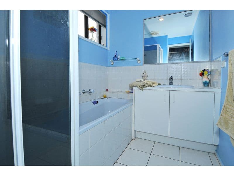 7 Tedburn Court, CRAIGIEBURN VIC 3064, Craigieburn - Thumbnail 6