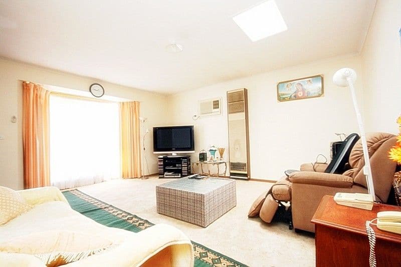 64 Bent Street, ST ALBANS VIC 3021, St Albans - Thumbnail 5