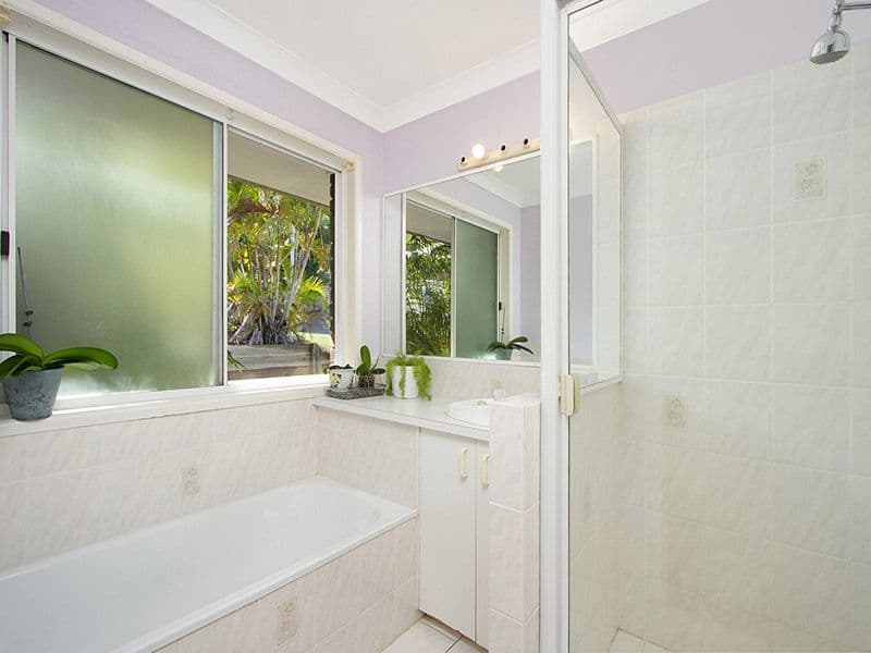 18 Innes Crescent, CORNUBIA QLD 4130, Cornubia - Thumbnail 5