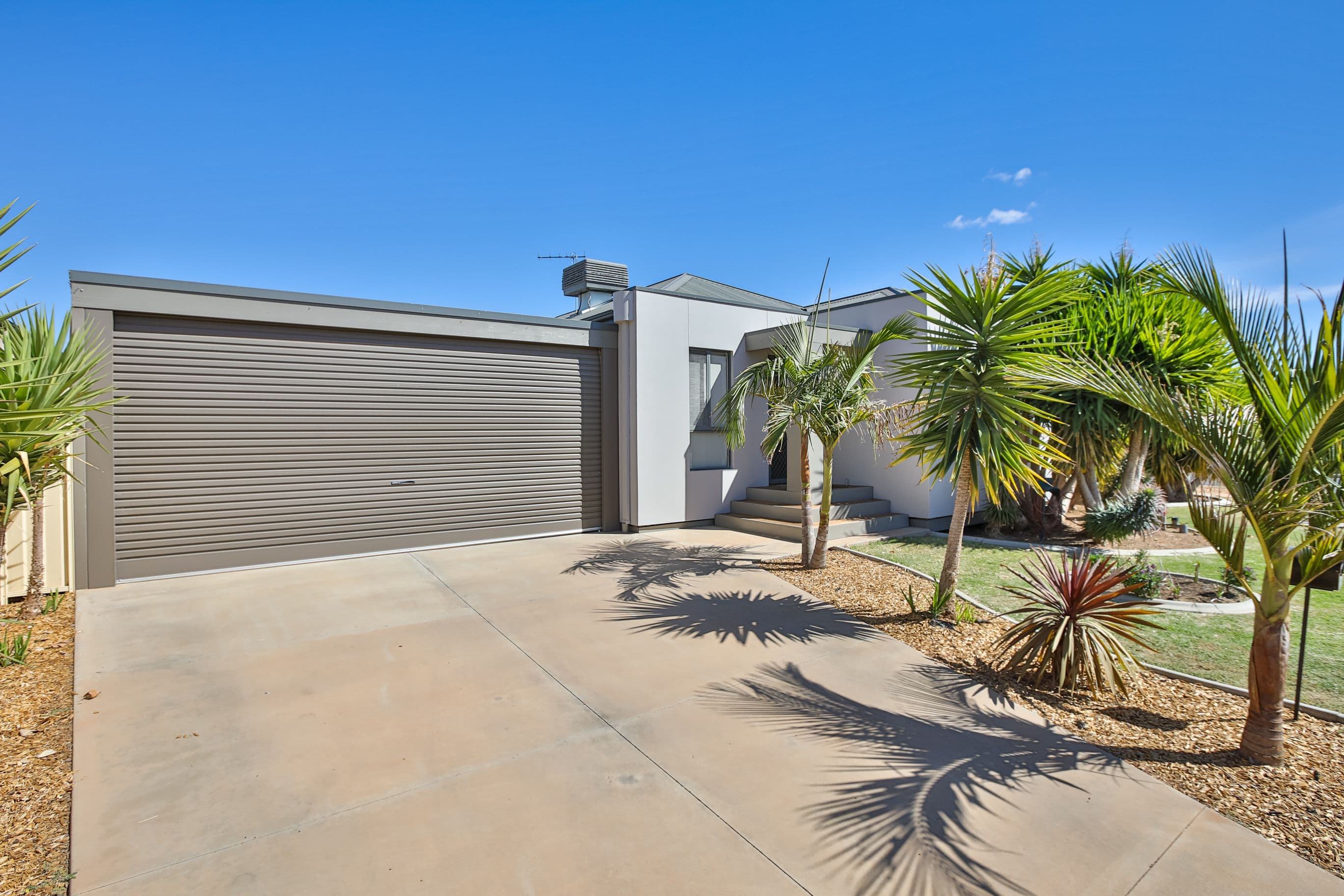11 Merlot Court, Mildura VIC 3500, Mildura - Thumbnail 2