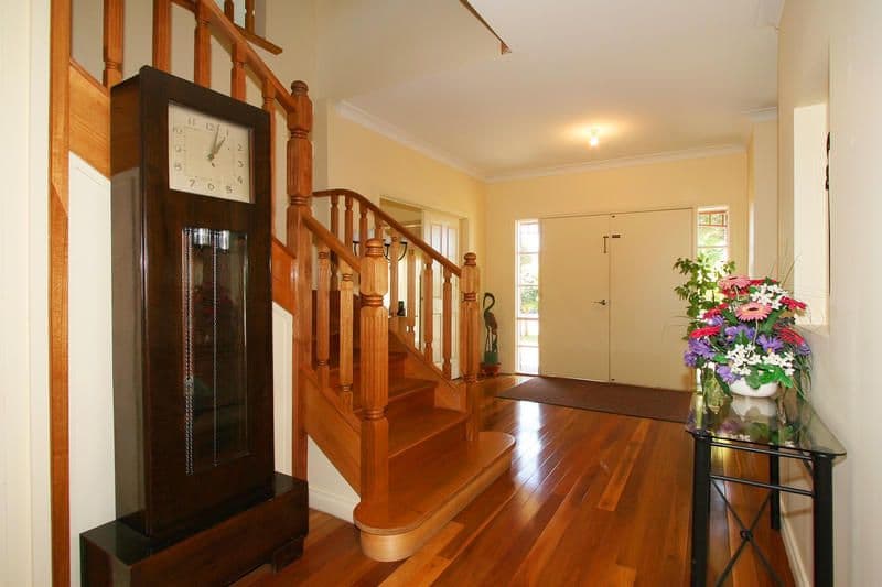 8 Seaton Drive, DINGLEY VILLAGE VIC 3172, Dingley Village - Thumbnail 2