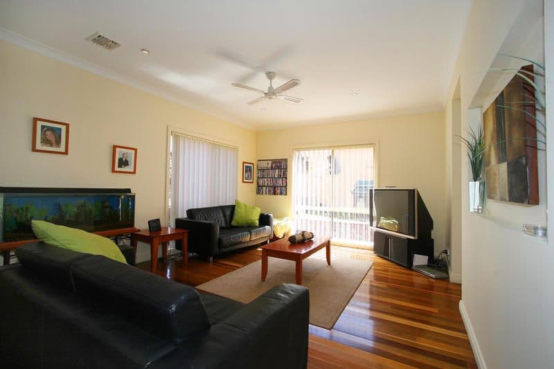 8 Seaton Drive, DINGLEY VILLAGE VIC 3172, Dingley Village - Thumbnail 5