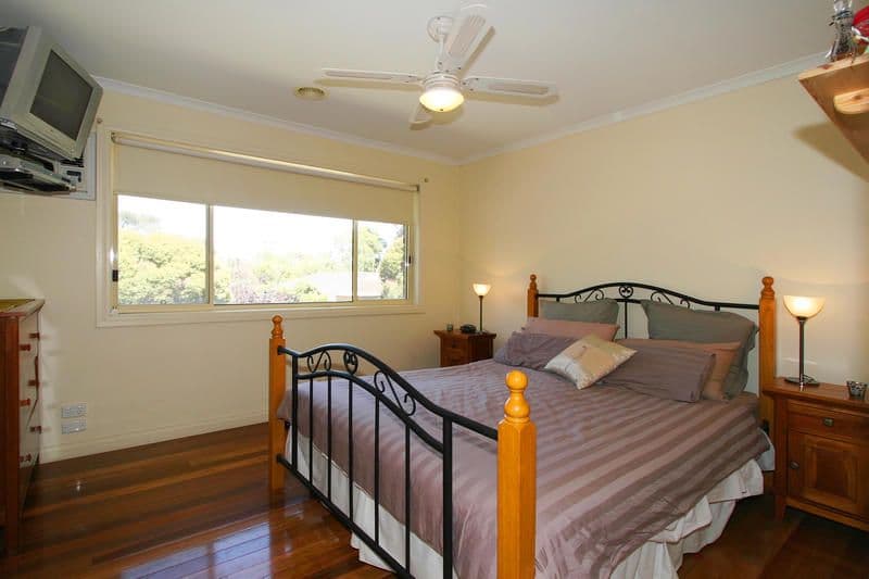 8 Seaton Drive, DINGLEY VILLAGE VIC 3172, Dingley Village - Thumbnail 8