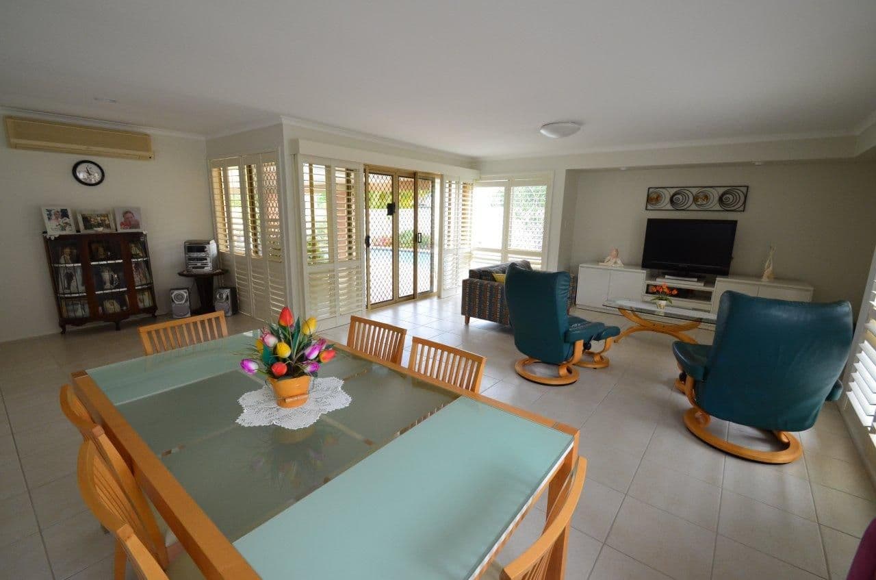 11 Birdie Court, ARUNDEL QLD 4214, Arundel - Thumbnail 8