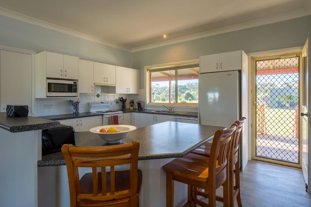 76 Pemberly Drive, Nowra Hill - Thumbnail 4