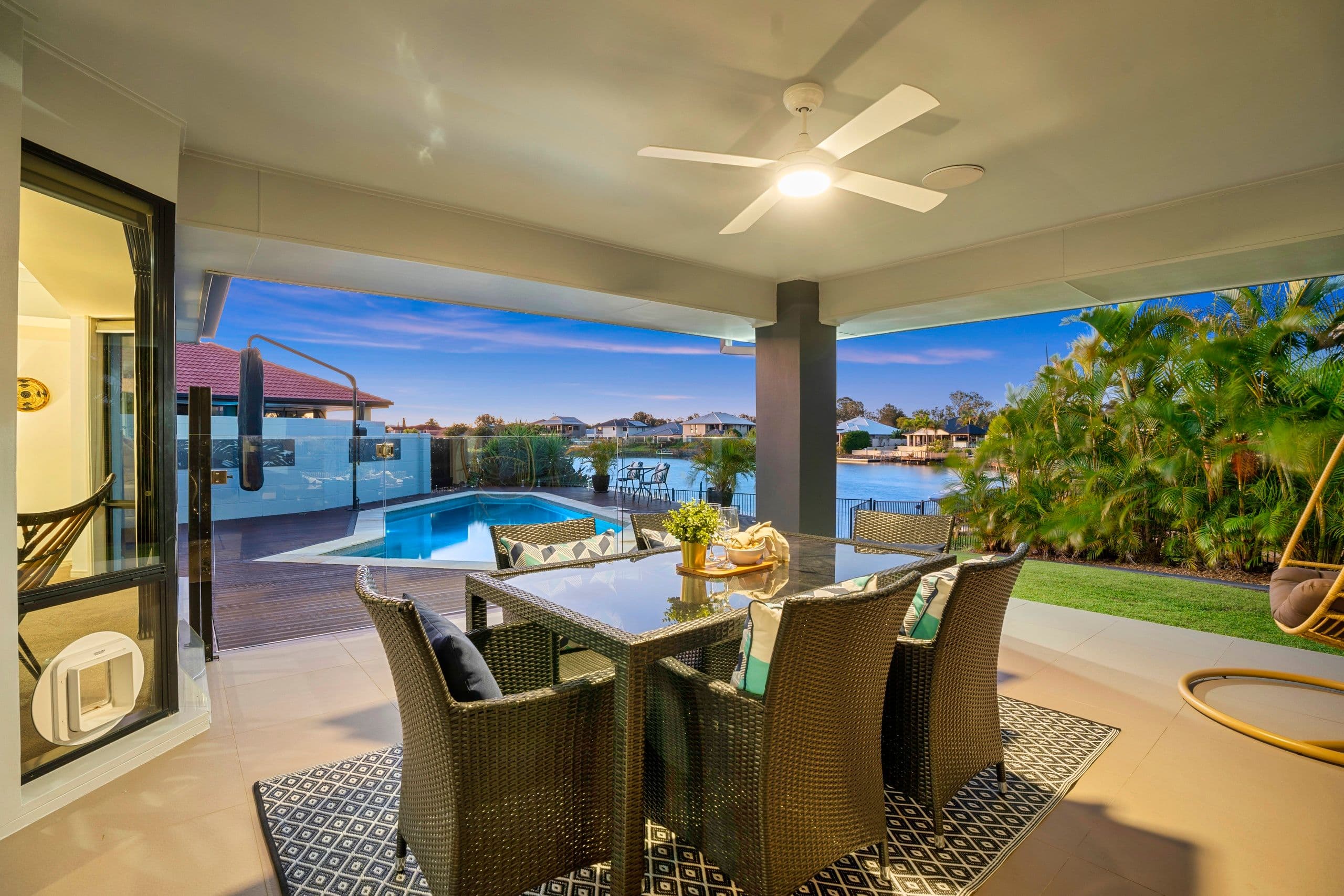 3 Saltair Grove, Helensvale QLD 4212, Helensvale - Thumbnail 2