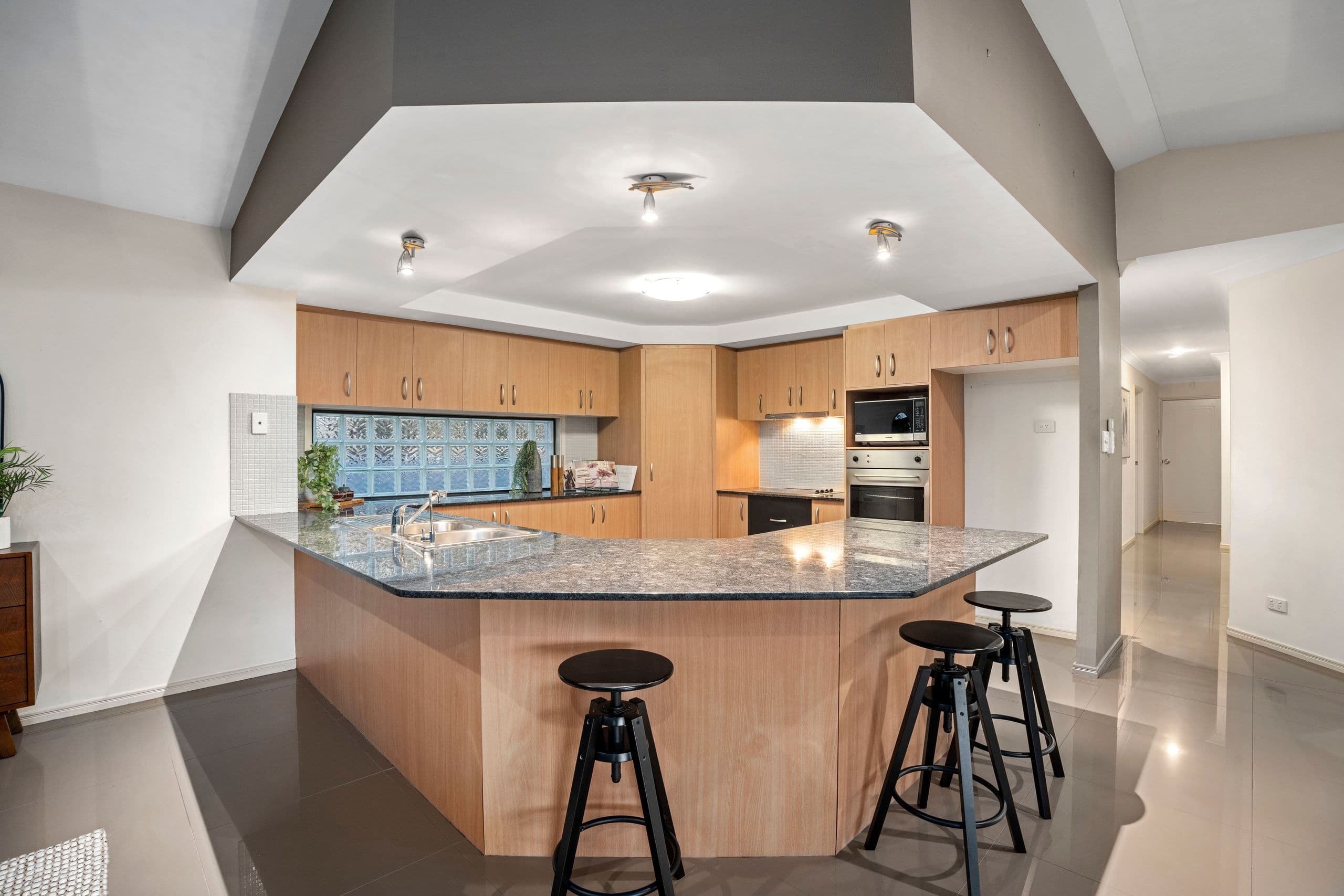 3 Saltair Grove, Helensvale QLD 4212, Helensvale - Thumbnail 7