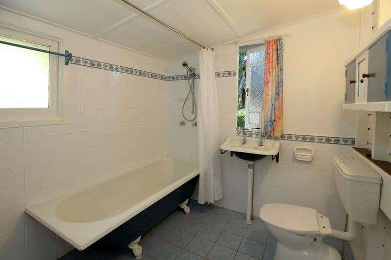 16 Queens Road, RAILWAY ESTATE QLD 4810, Railway Estate - Thumbnail 3