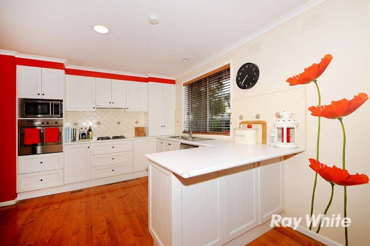 16 Hovell Court, Cranbourne VIC 3977, Cranbourne - Thumbnail 2