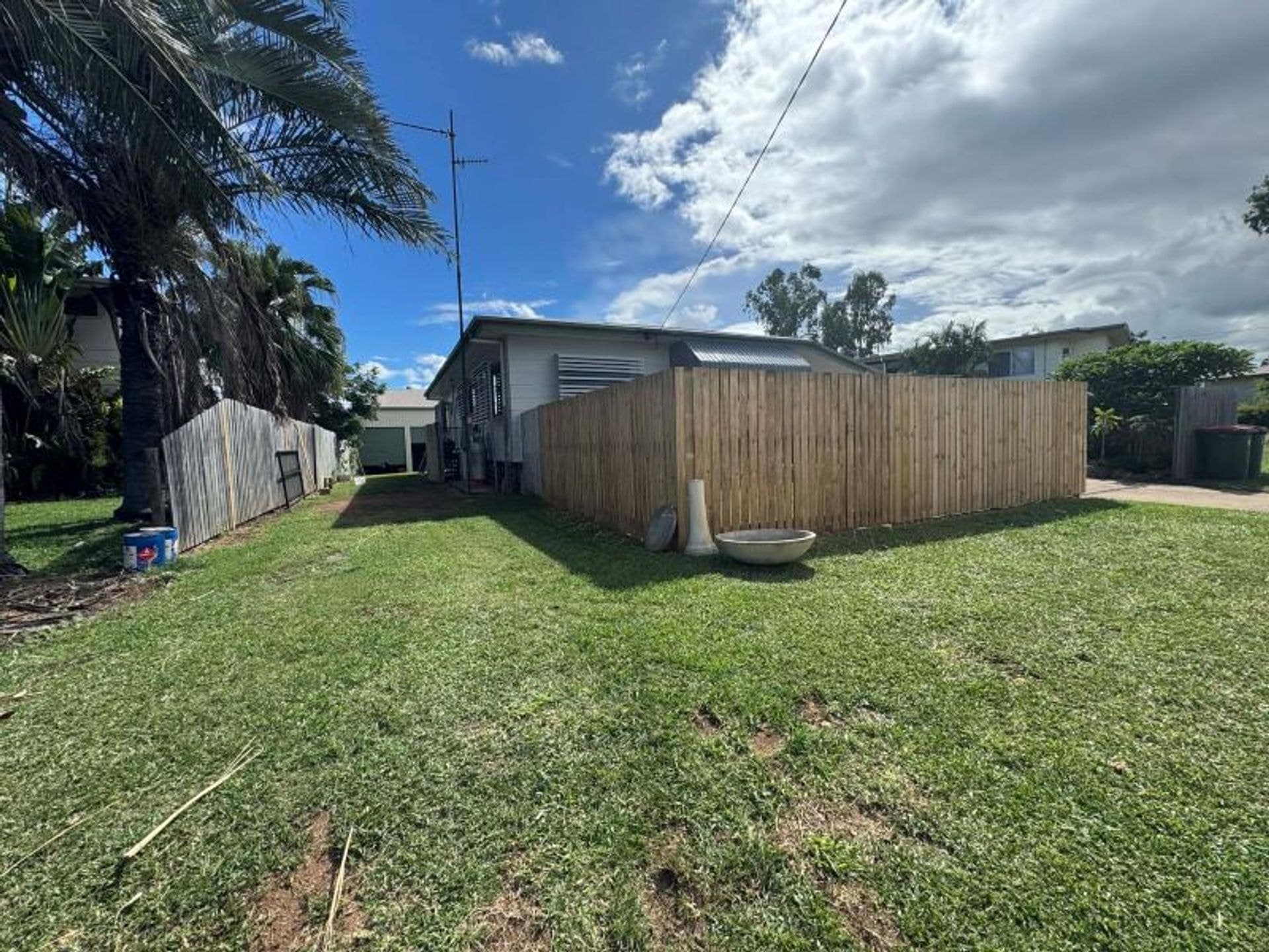 17 Barraclough Crescent, Moranbah, QLD, 4744, Moranbah - Thumbnail 5