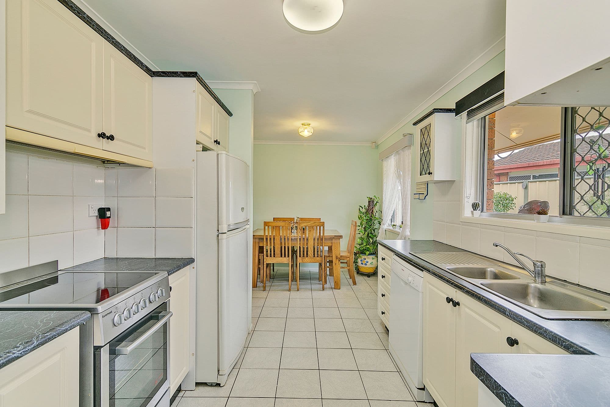 2 Sycamore Court, Logan Central QLD 4114, Logan Central - Thumbnail 3