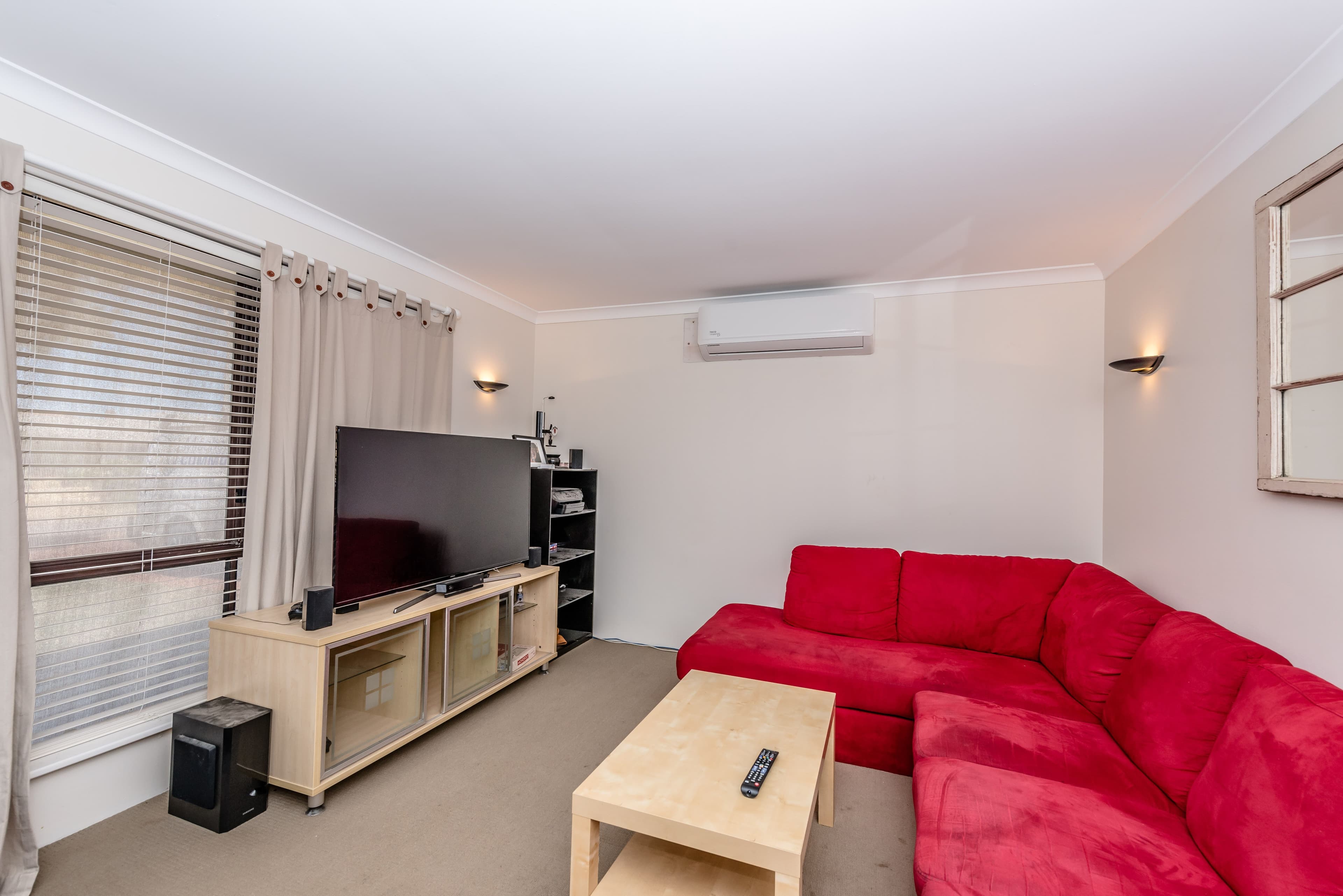 60 Cooper Circuit, Mount Tarcoola WA 6530, Mount Tarcoola - Thumbnail 2