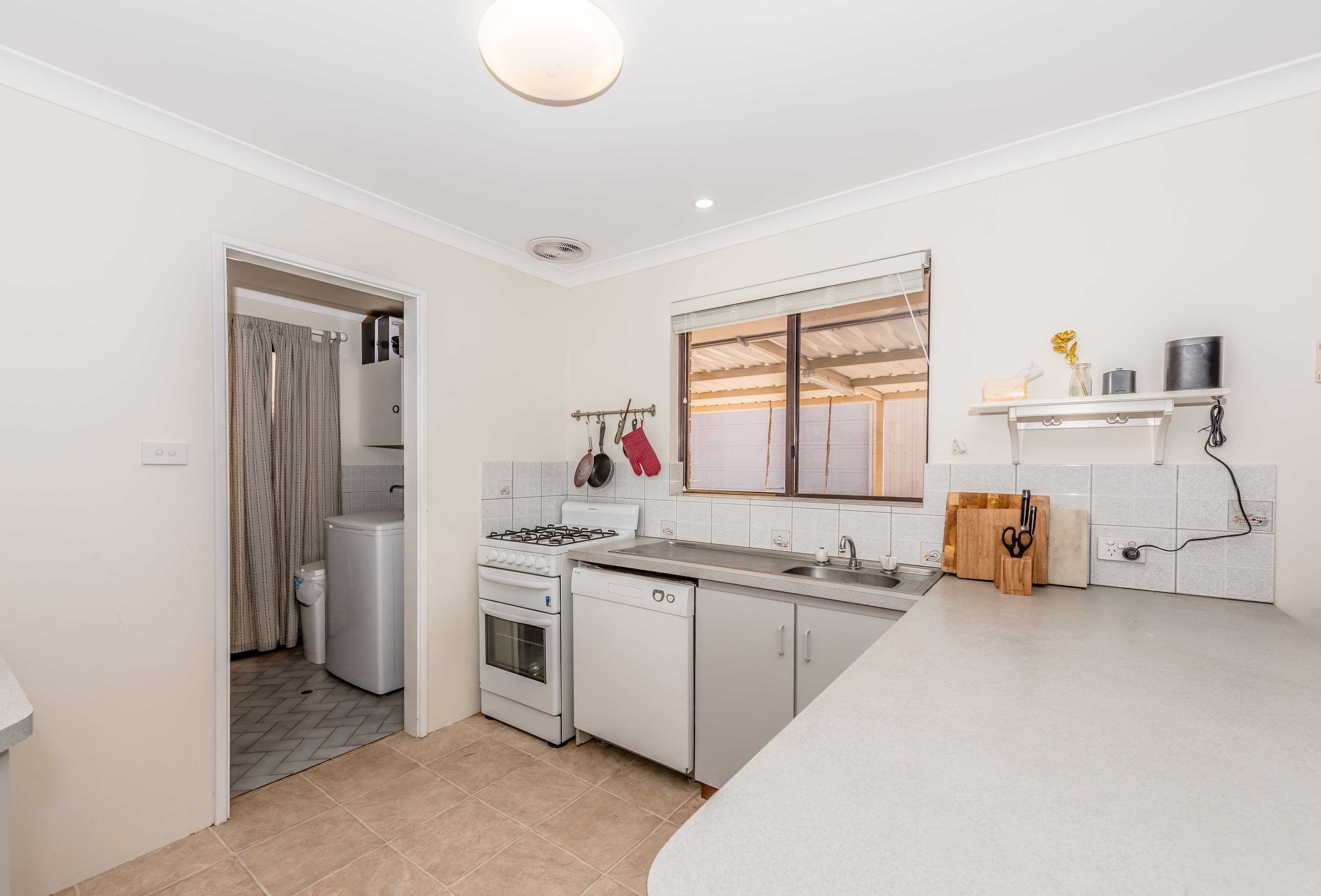 60 Cooper Circuit, Mount Tarcoola WA 6530, Mount Tarcoola - Thumbnail 3