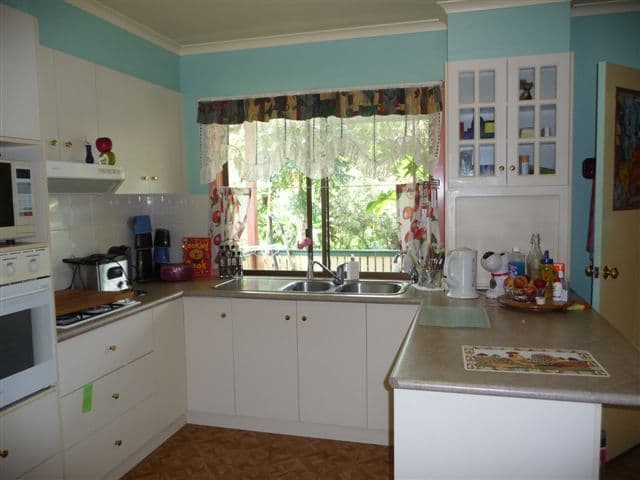 6 Leawarra Street, WILSONTON QLD 4350, Wilsonton - Thumbnail 3