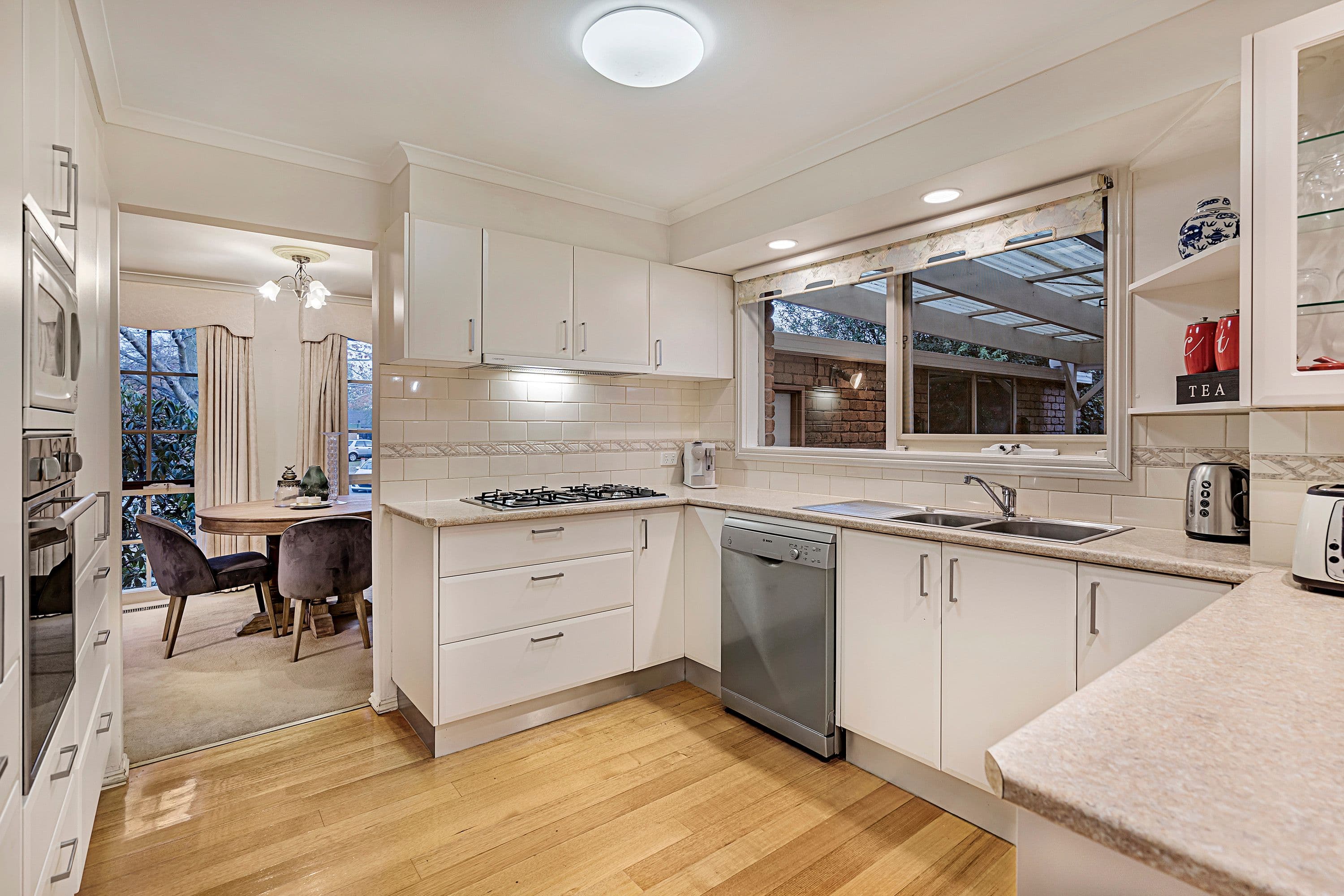 2 Galway Court, Wheelers Hill VIC 3150, Wheelers Hill - Thumbnail 6