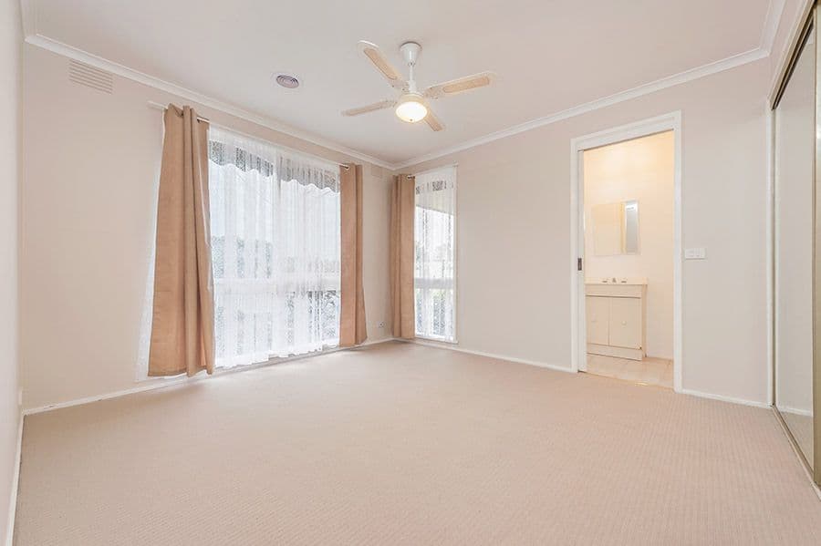 16 Grinstead Court, Craigieburn VIC 3064, Craigieburn - Thumbnail 6