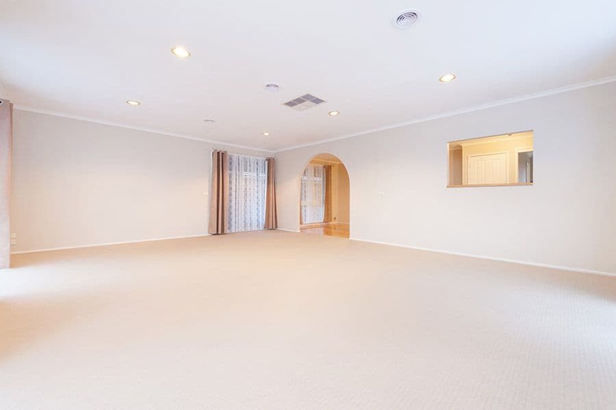 16 Grinstead Court, Craigieburn VIC 3064, Craigieburn - Thumbnail 7