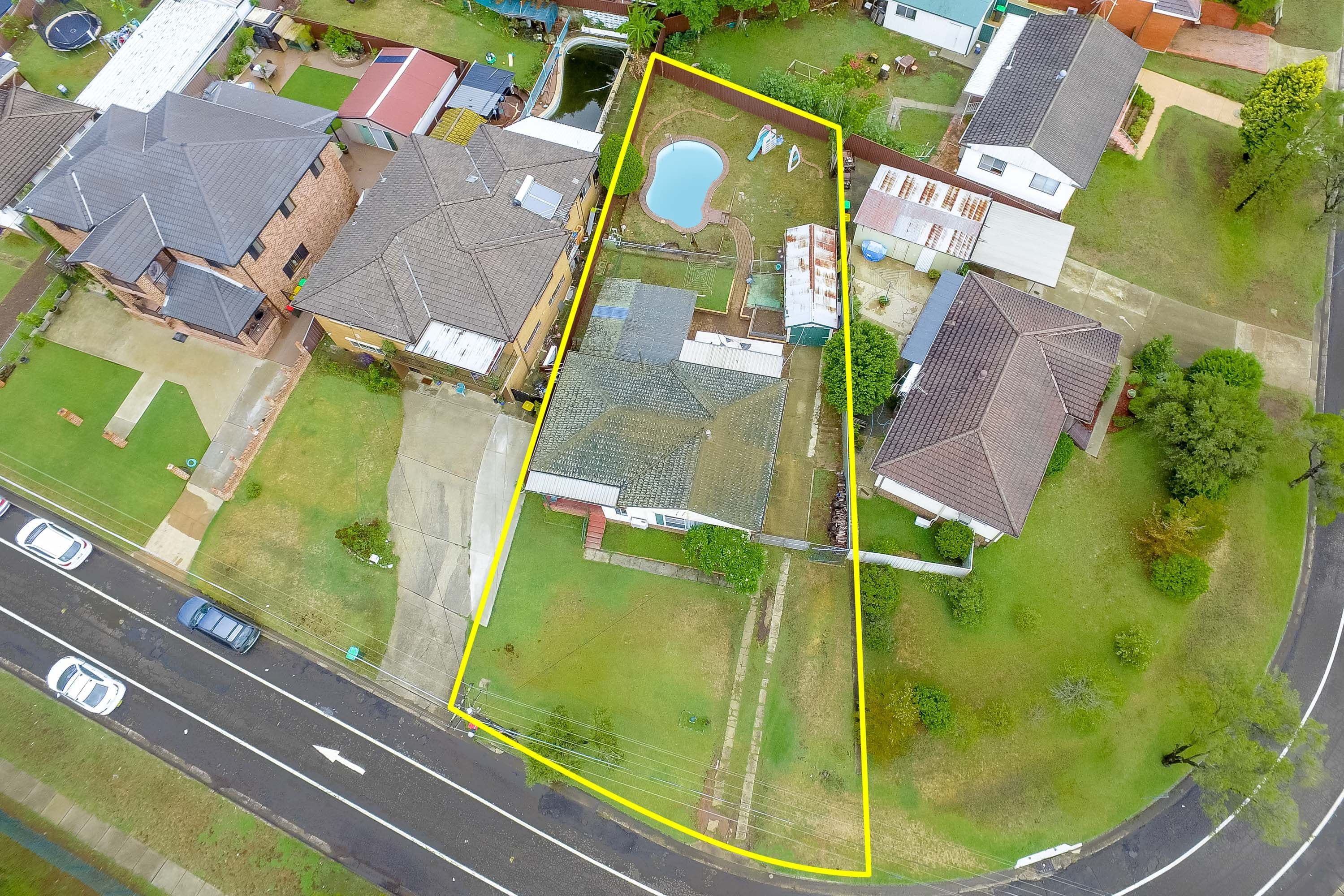 7 Holland Crescent, Casula - Image 1