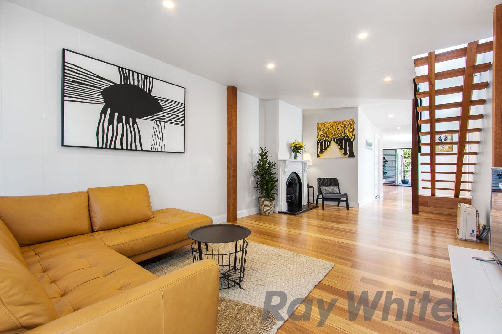 42 Chinchen Street, Islington - Thumbnail 2