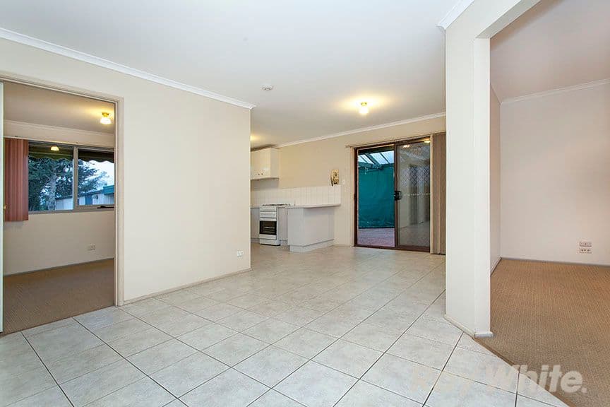 49 Michelle Drive, Hampton Park VIC 3976, Hampton Park - Thumbnail 2