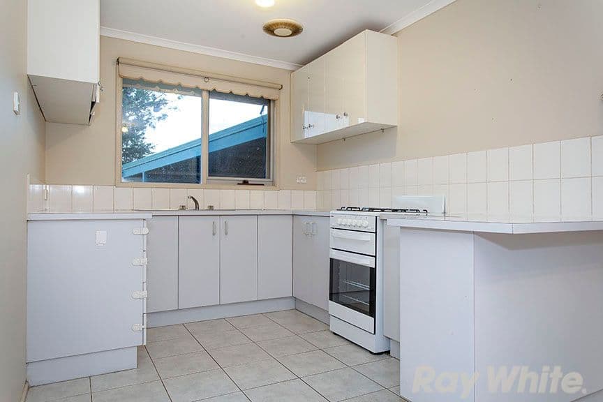 49 Michelle Drive, Hampton Park VIC 3976, Hampton Park - Thumbnail 4