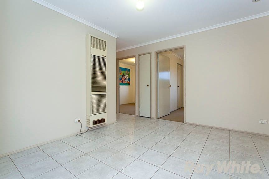 49 Michelle Drive, Hampton Park VIC 3976, Hampton Park - Thumbnail 5
