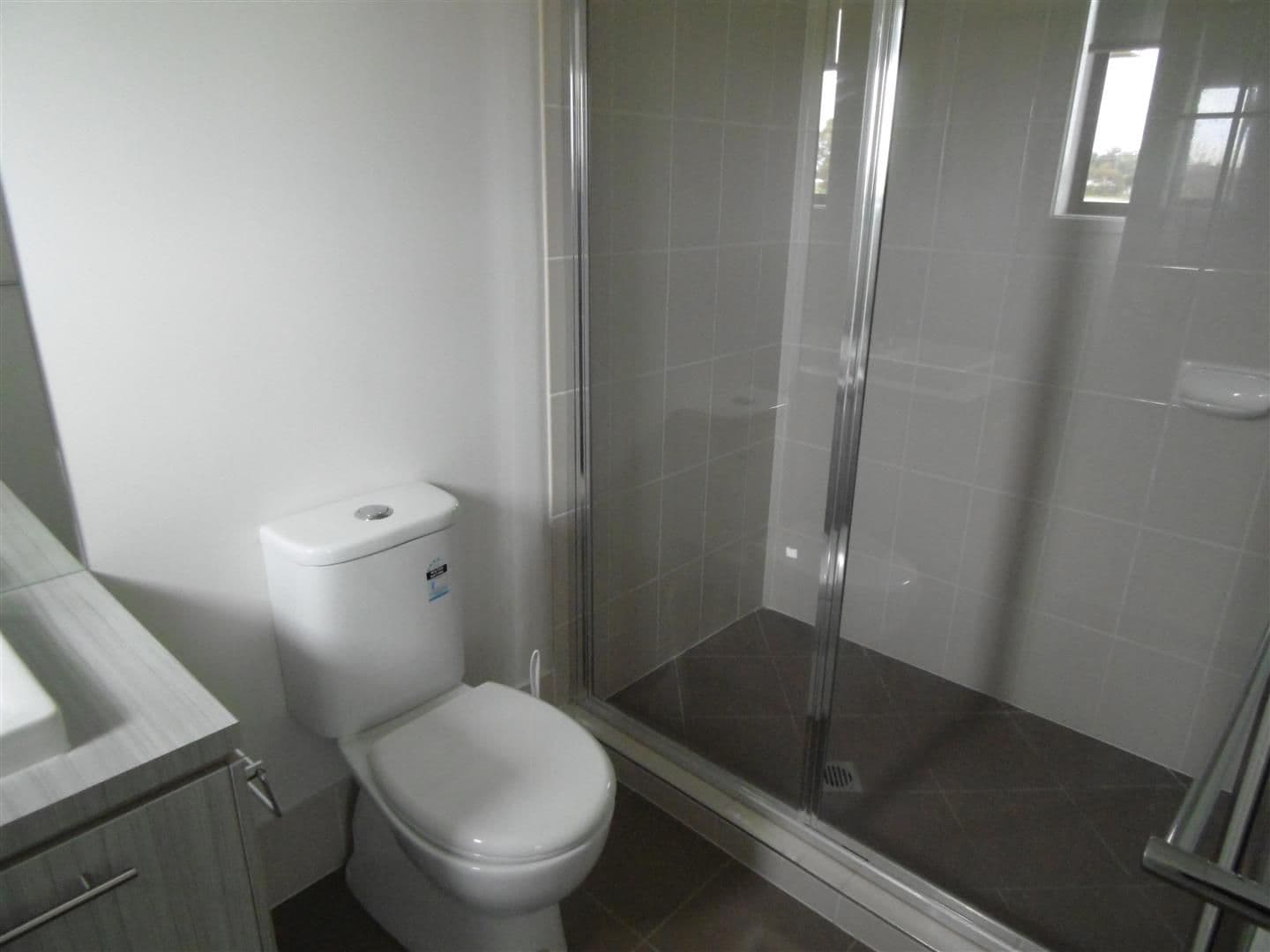 9 Rosewood Avenue, Parkes - Thumbnail 3
