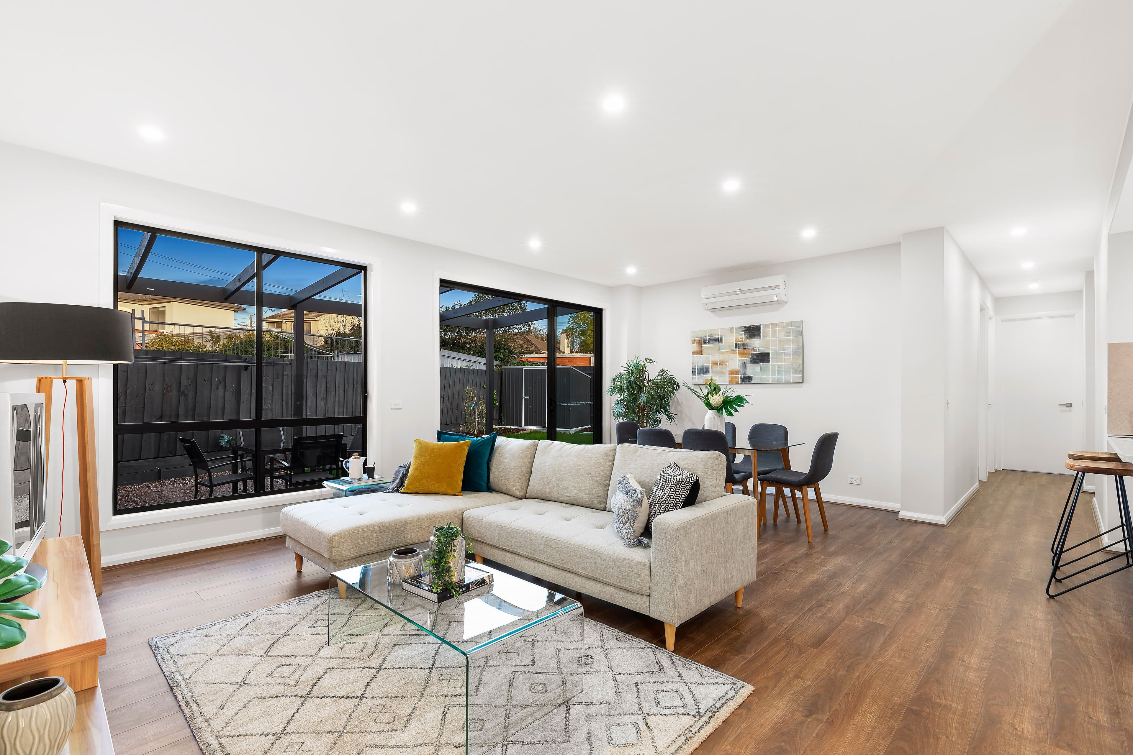 12 Bent Court, Wantirna South VIC 3152, Wantirna South - Thumbnail 2