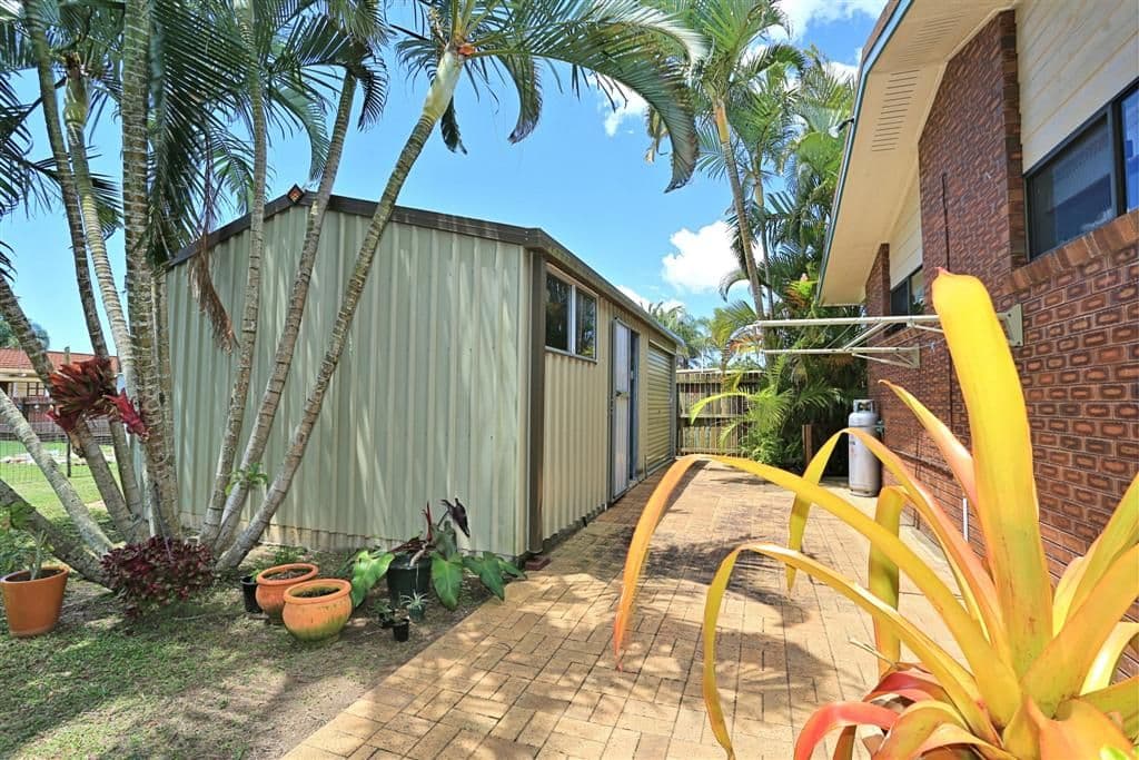 9 The Broadway, AVOCA QLD 4670, Avoca - Thumbnail 7
