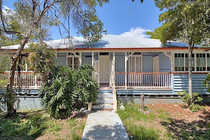 23 Holdsworth Road, NORTH IPSWICH QLD 4305, North Ipswich - Thumbnail 2