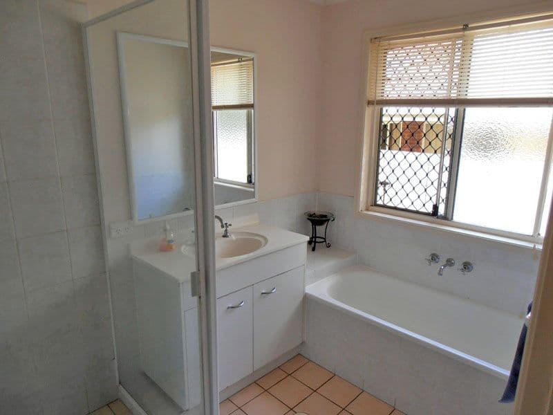 67 Rubicon Crescent, KURABY QLD 4112, Kuraby - Thumbnail 4