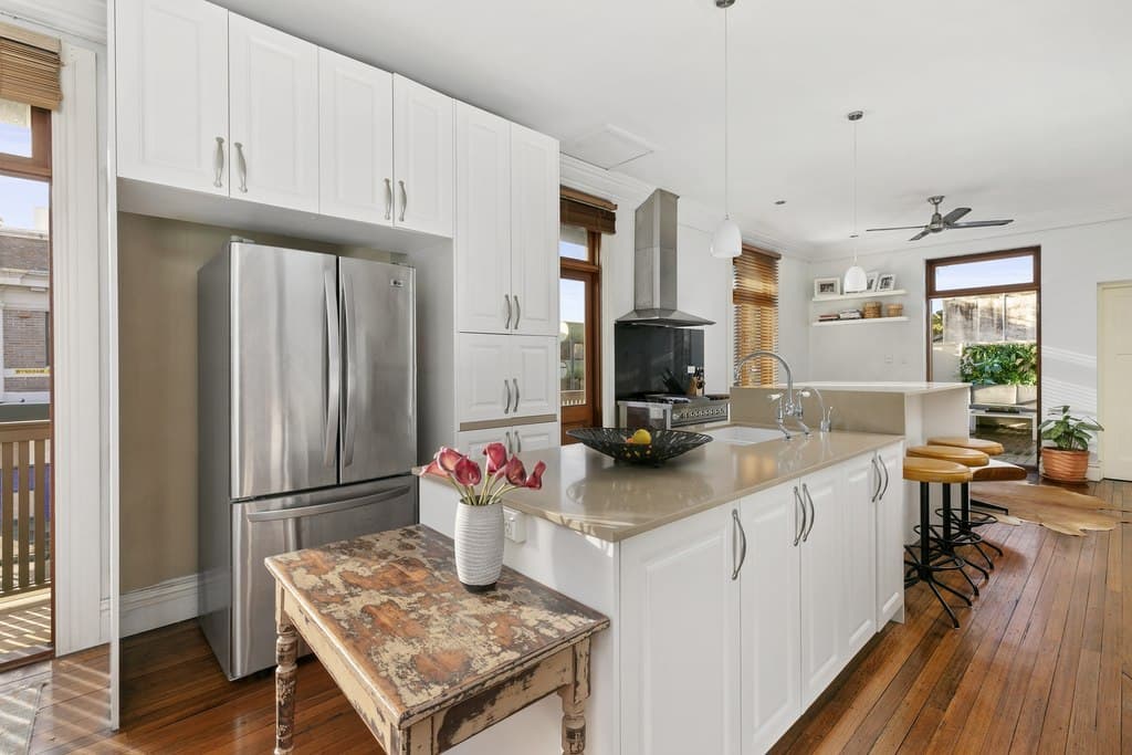 14 Henderson Road, Alexandria - Thumbnail 3