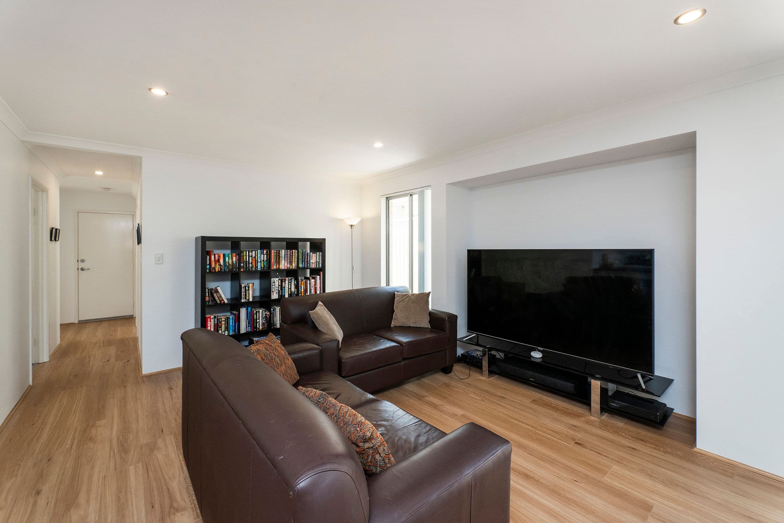 9 Pipistrelle Avenue, Baldivis WA 6171, Baldivis - Thumbnail 2