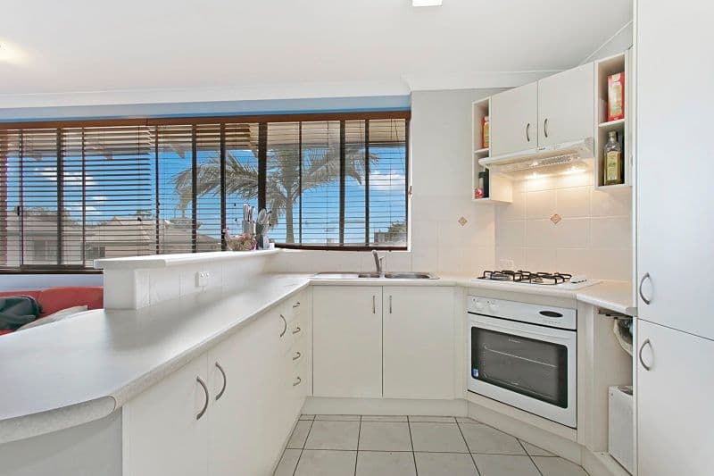 24 Thallon Street, Sherwood QLD 4075, Sherwood - Thumbnail 2