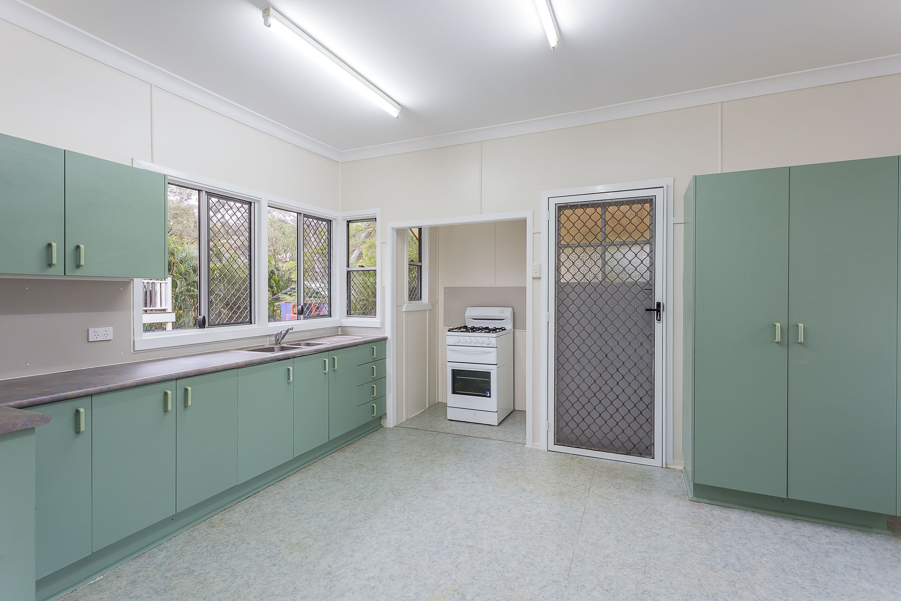 3 Mapleton Street, Mount Gravatt East QLD 4122, Mount Gravatt East - Thumbnail 2