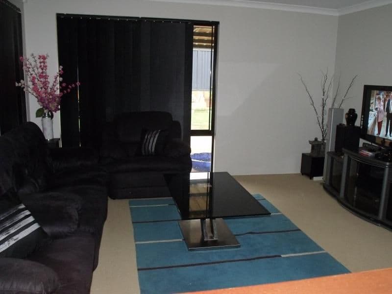 15 Bunya Green, BYFORD WA 6122, Byford - Thumbnail 2